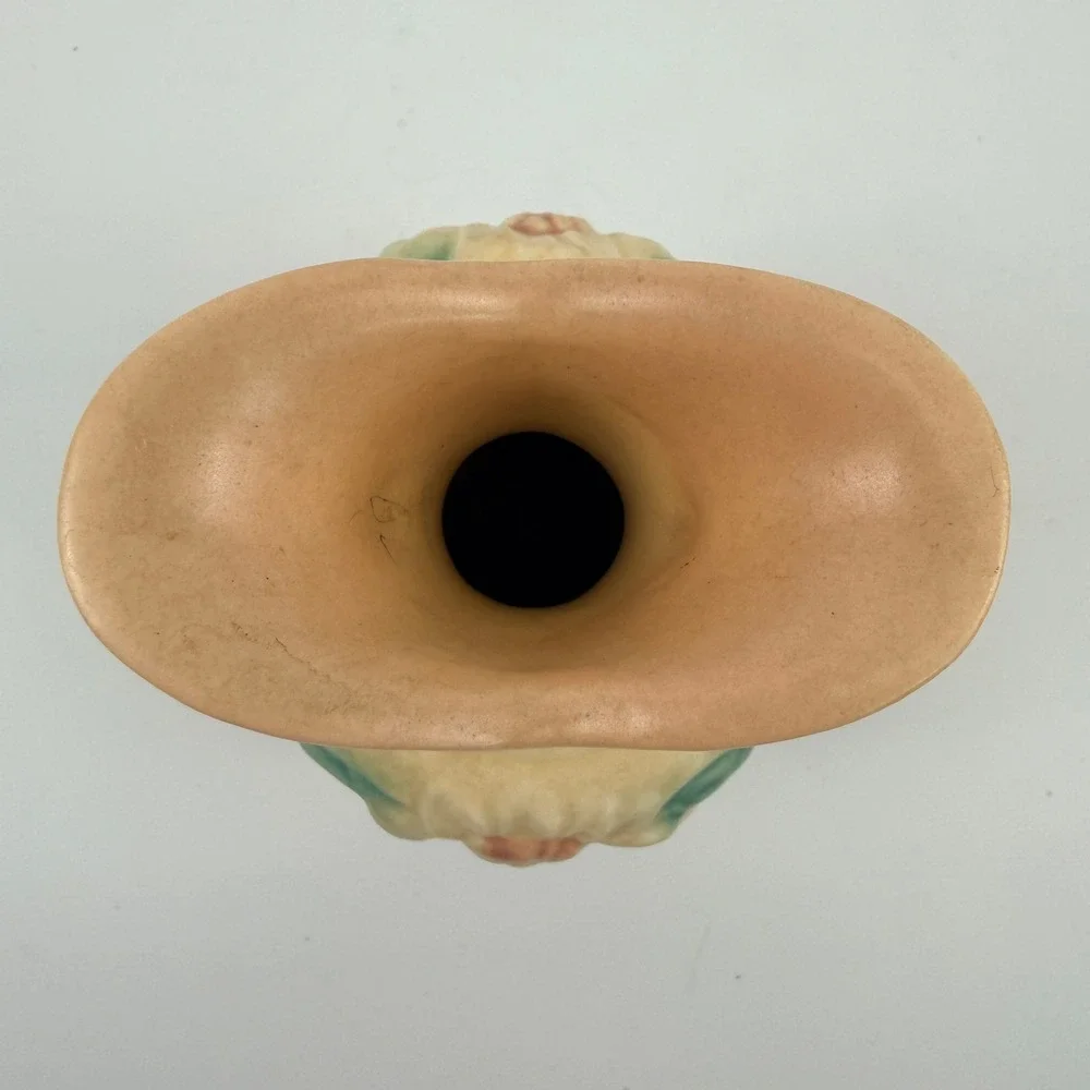 Vintage Hull Pottery Water Lily Two Handle Vase L-2 5.5